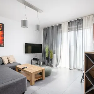 Rentplanet - Na Pradze Warszawa