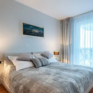 apartament-morski-kolobrzeg-78-100.kolobrzeghotels.com/