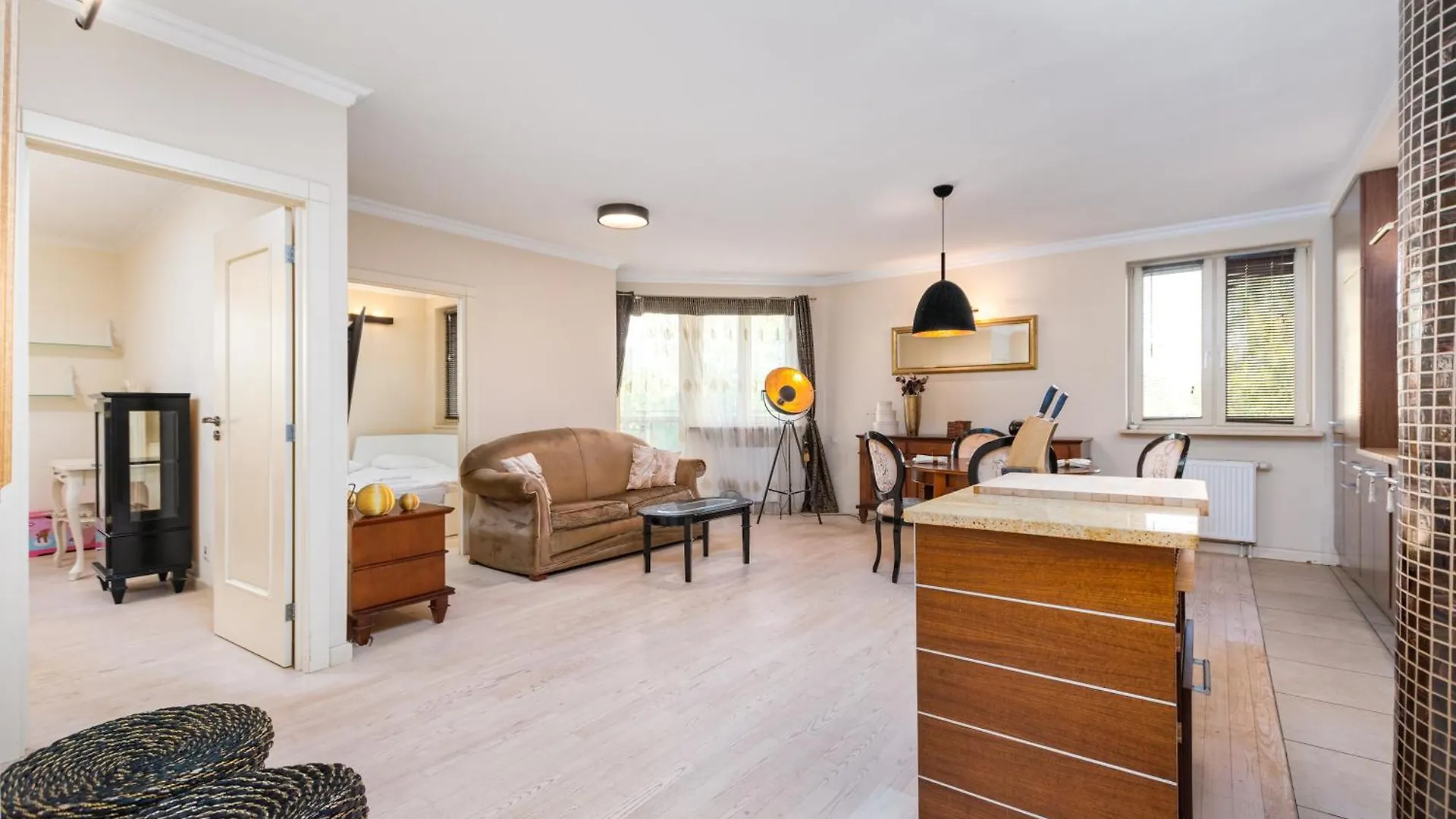 Pejzazowa 2 By Homeprime Warsaw Apartment